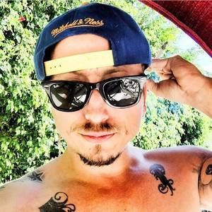 Meet your Posher, Sarven